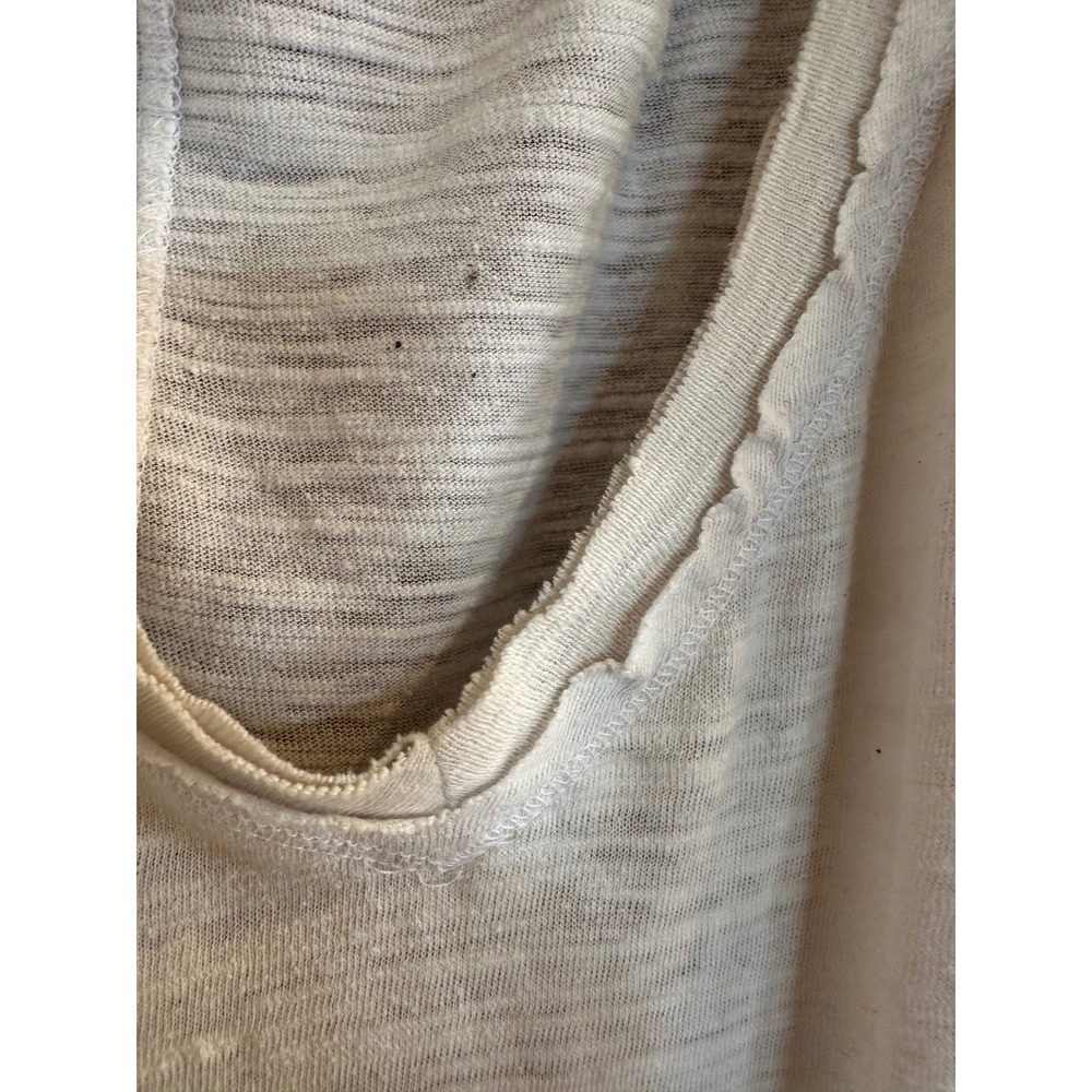 Totally destroyed White Tee M-XL. Holes, Paint stains, Paper Thin thrashed - Picture 4 of 14